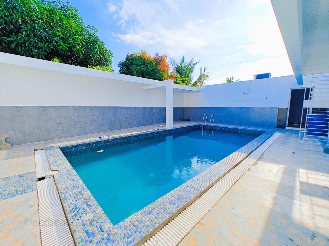 Rini Resort Chennai Eksteriør billede